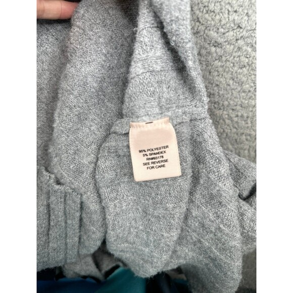 Philosophy by republic gray ribbed cropped Sweater size small - Picture 7 of 7